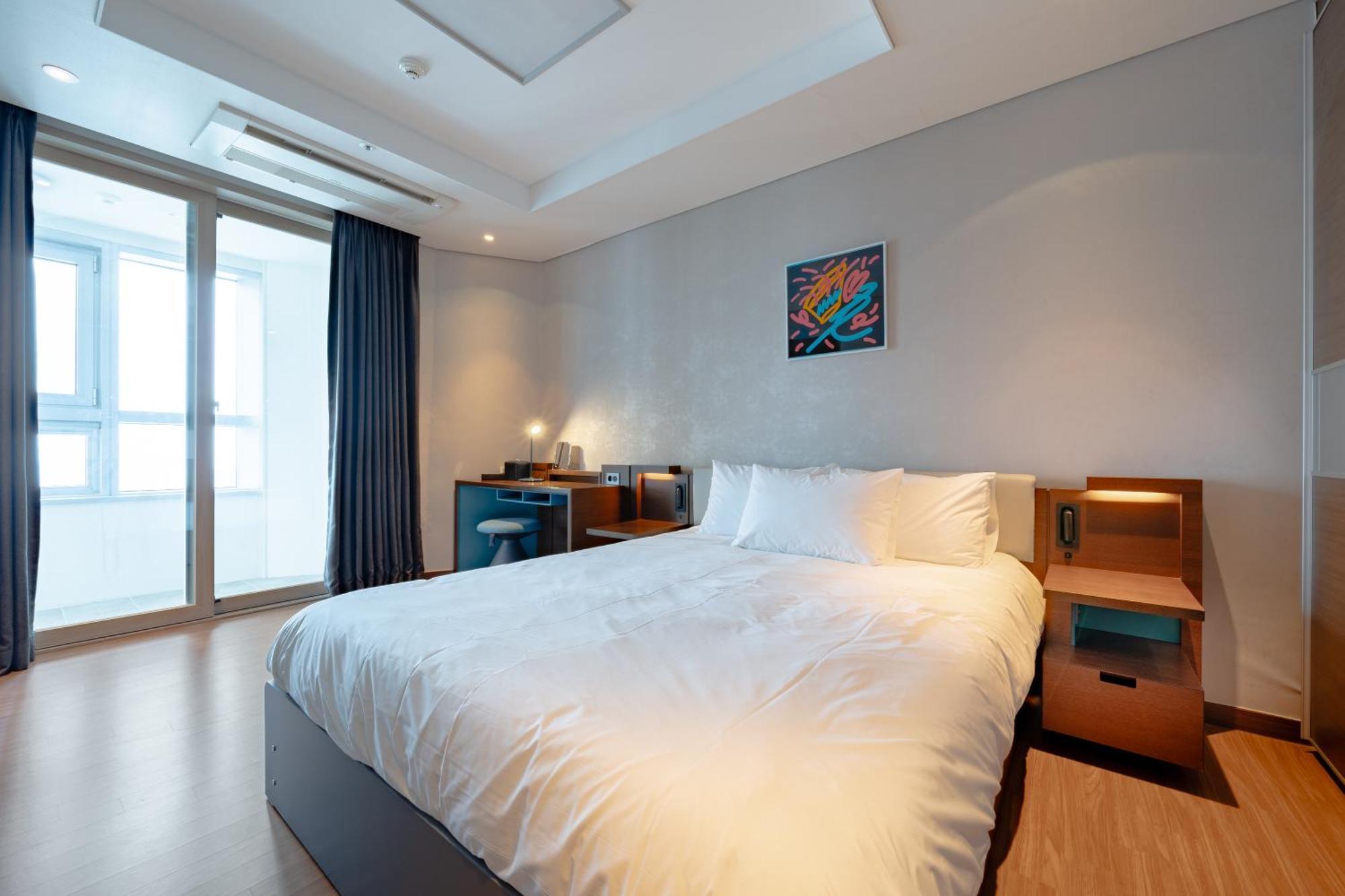 Urbanstay Haeundae Station 公寓
